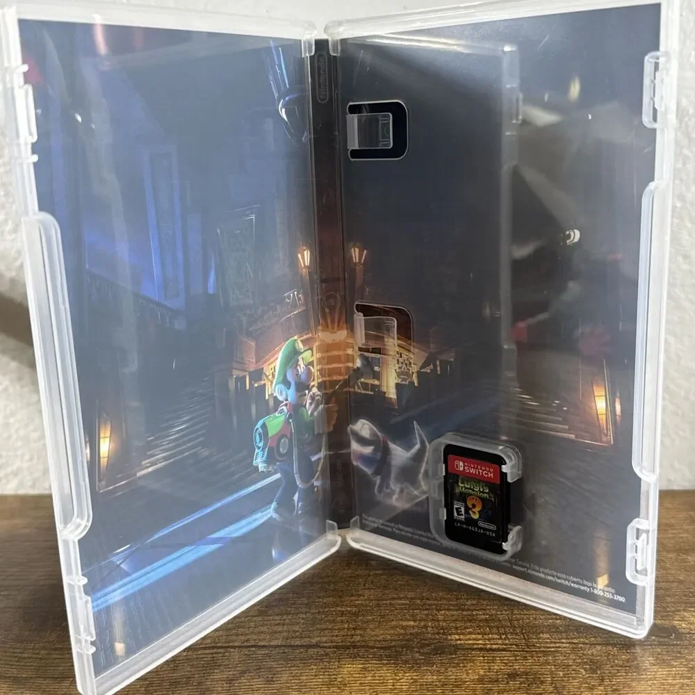 Luigi's Mansion 3 Standard Edition - Nintendo Switch
